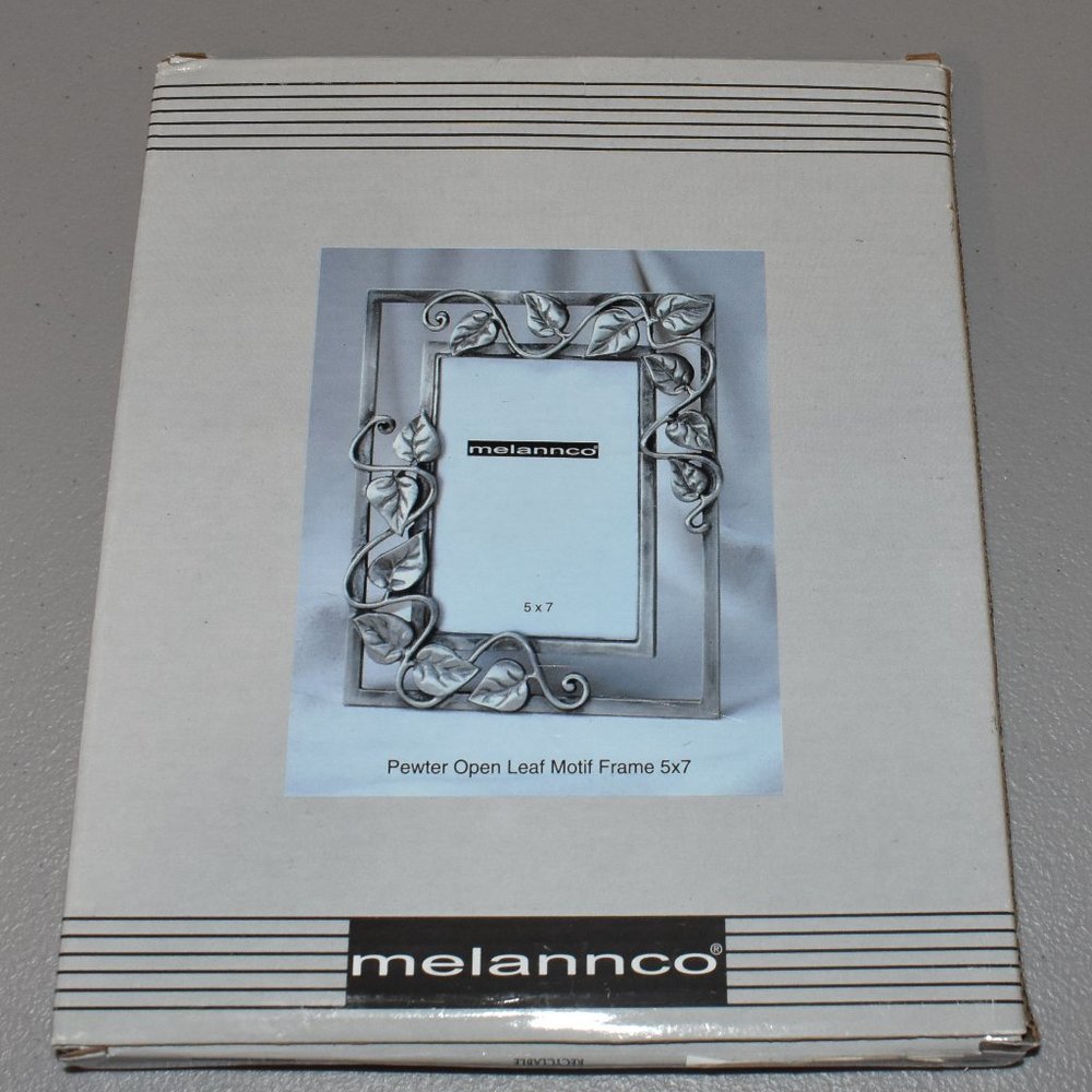 Melannco 5 X 7 Elegance Leaf Photo Frame